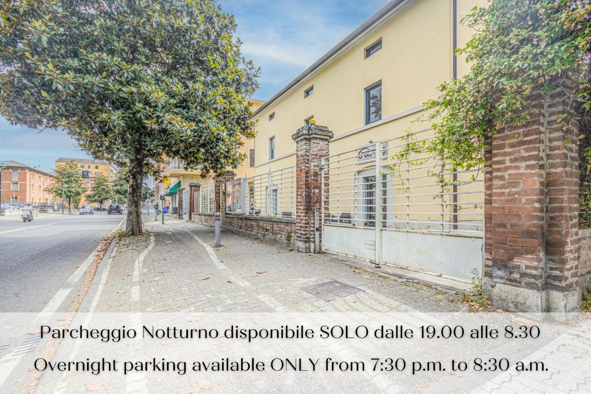 Stazione A 200M - Ampio Appartamento Con Parcheggio Notturno Gratis 파르마 외부 사진